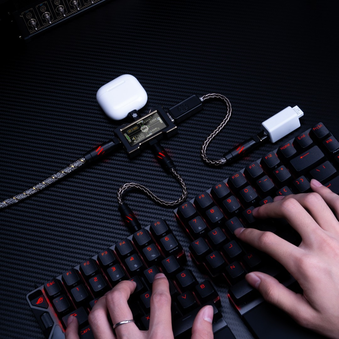 Set Regalo Esports Co-Branded  - Gaming Keyboard Brand recensione e prezzo